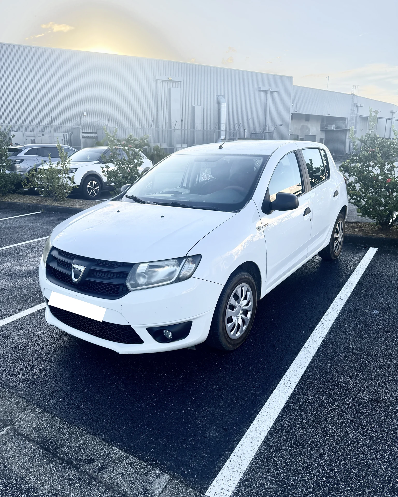 Dacia Sandero II — Avant gauche
